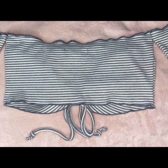 Crop top - Picture 5 of 6